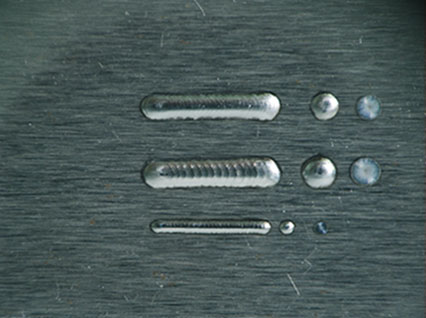 <a href='http://www.zjsco.com.cn/product/3.htm' class='text_a'>模具激光焊機(jī)</a>修復(fù)鏡面模具效果
